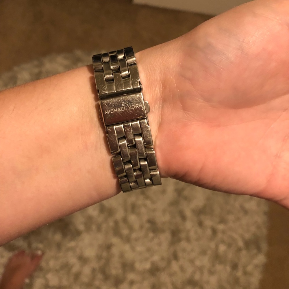 Michael Kors Watch - Picture 2 of 3